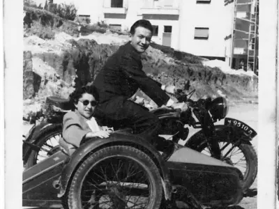 Avraham und Ruti auf dem Motorrad, 1949. © privat
