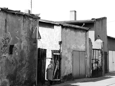 Hofeingang in der Ogrodowa-Straße in Piotrkow Kujawski. © Anemone Rüger